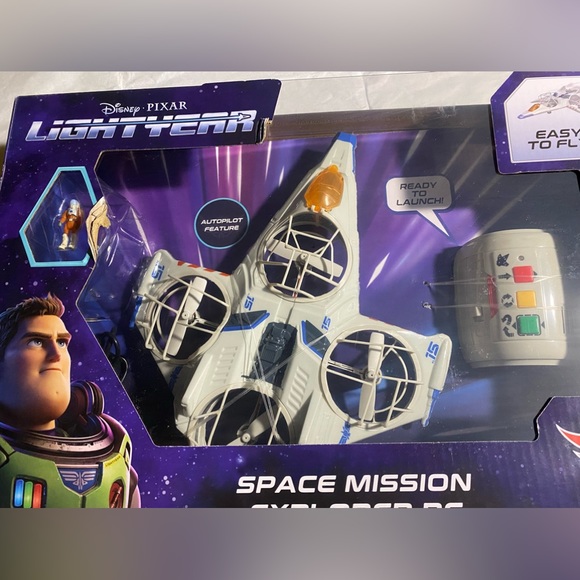 Buzz Lightyear remote control spaceship - Picture 7 of 8